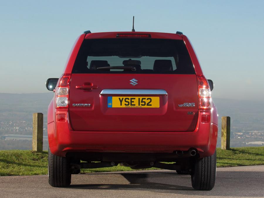  Suzuki Grand Vitara 3-Door 2008 года  (UK) (фото 2 из 15)